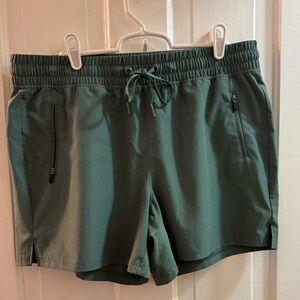 GAIAM walking shorts in green